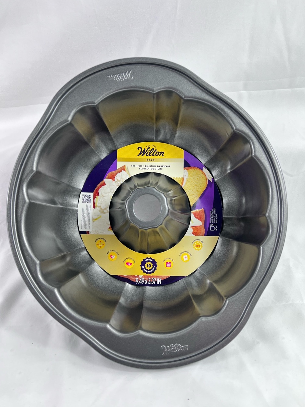 Wilton Gray Nonstick Fluted Bundt Pan - New